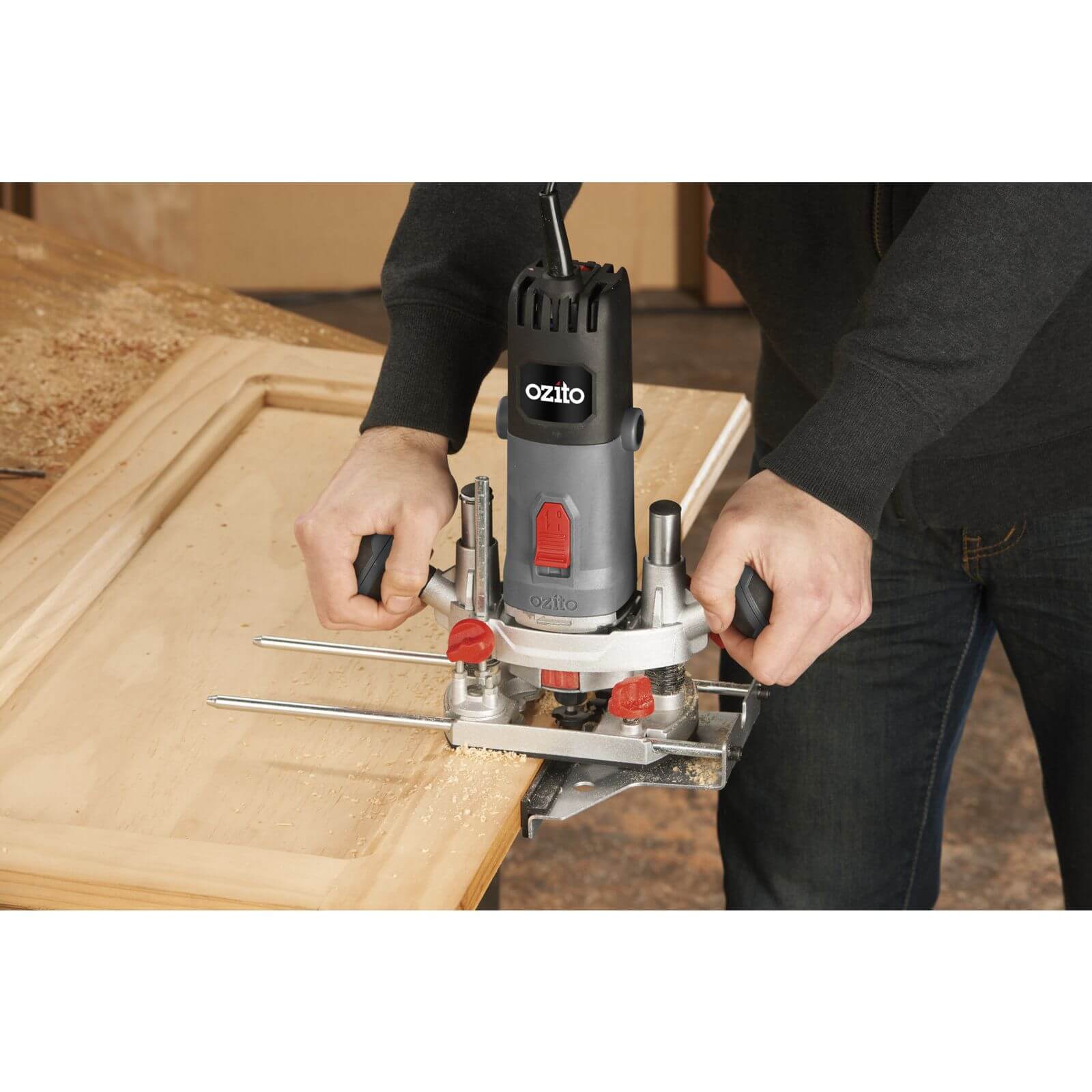 Ozito by Einhell 850W Router