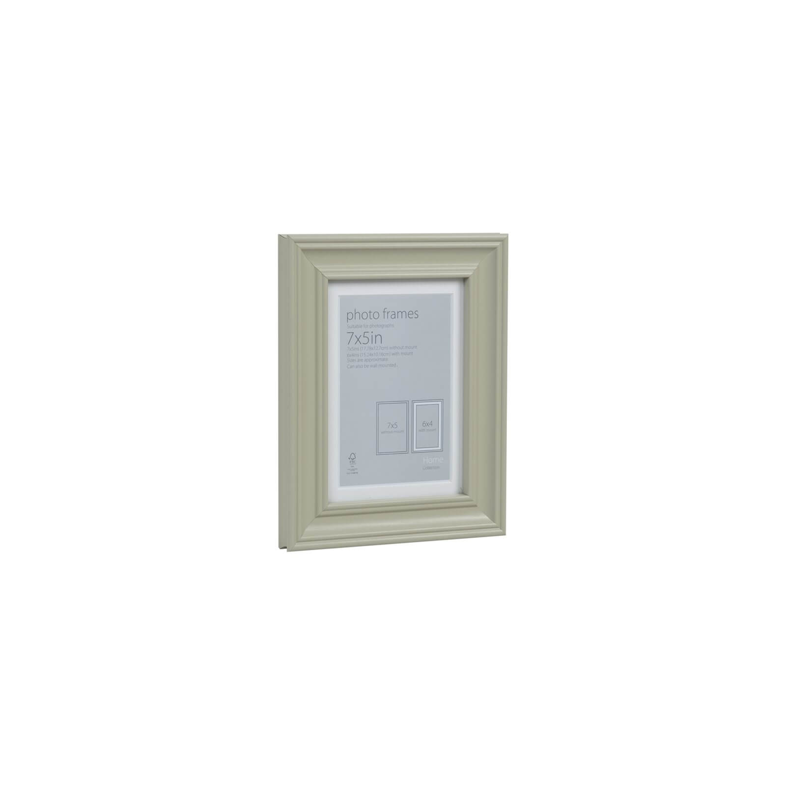 Wooden Photo Frame Sage Green 7 x 5 with 6 x 4 Mount Aperture