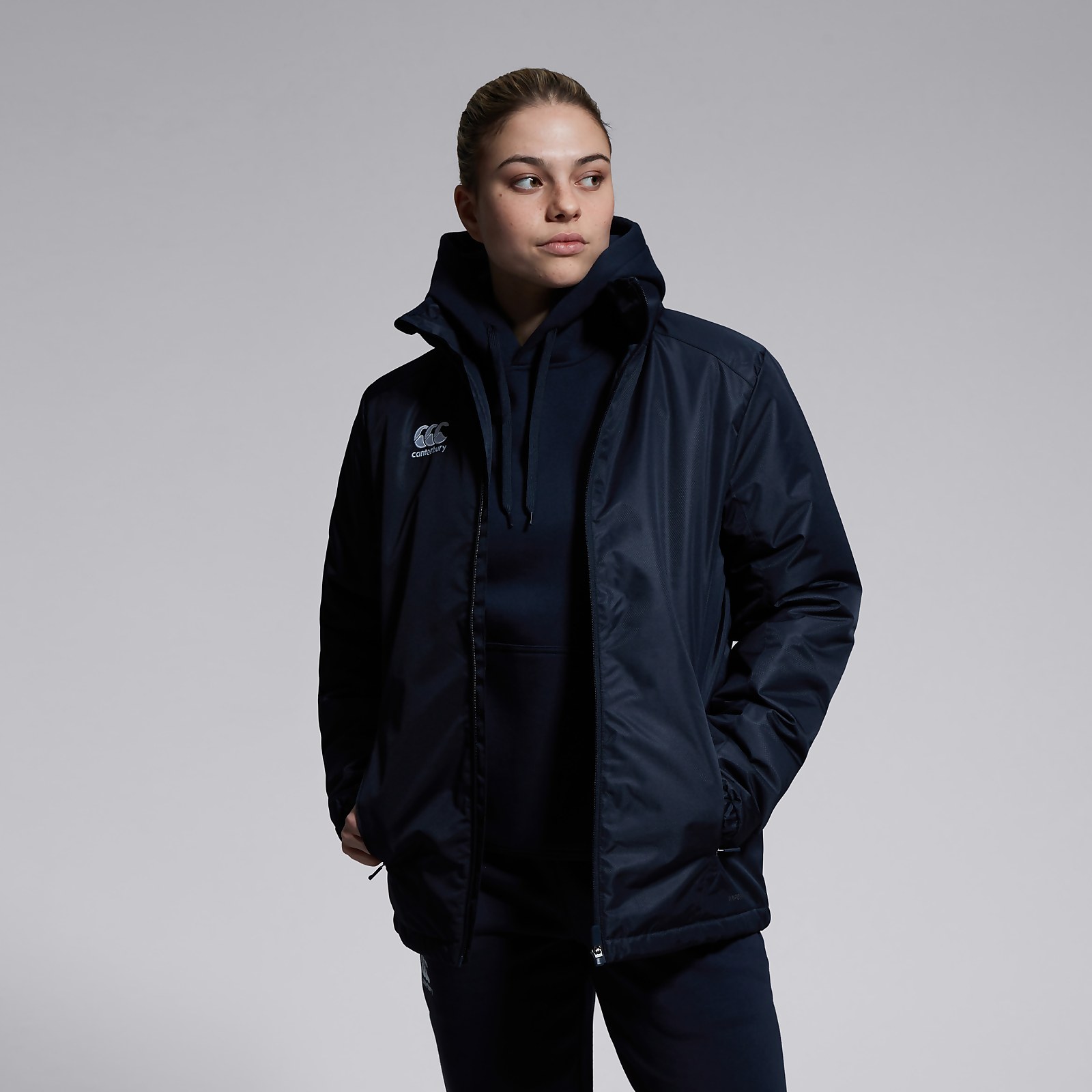 WOMENS CLUB VAPOSHIELD STADIUM JACKET NAVY Canterbury