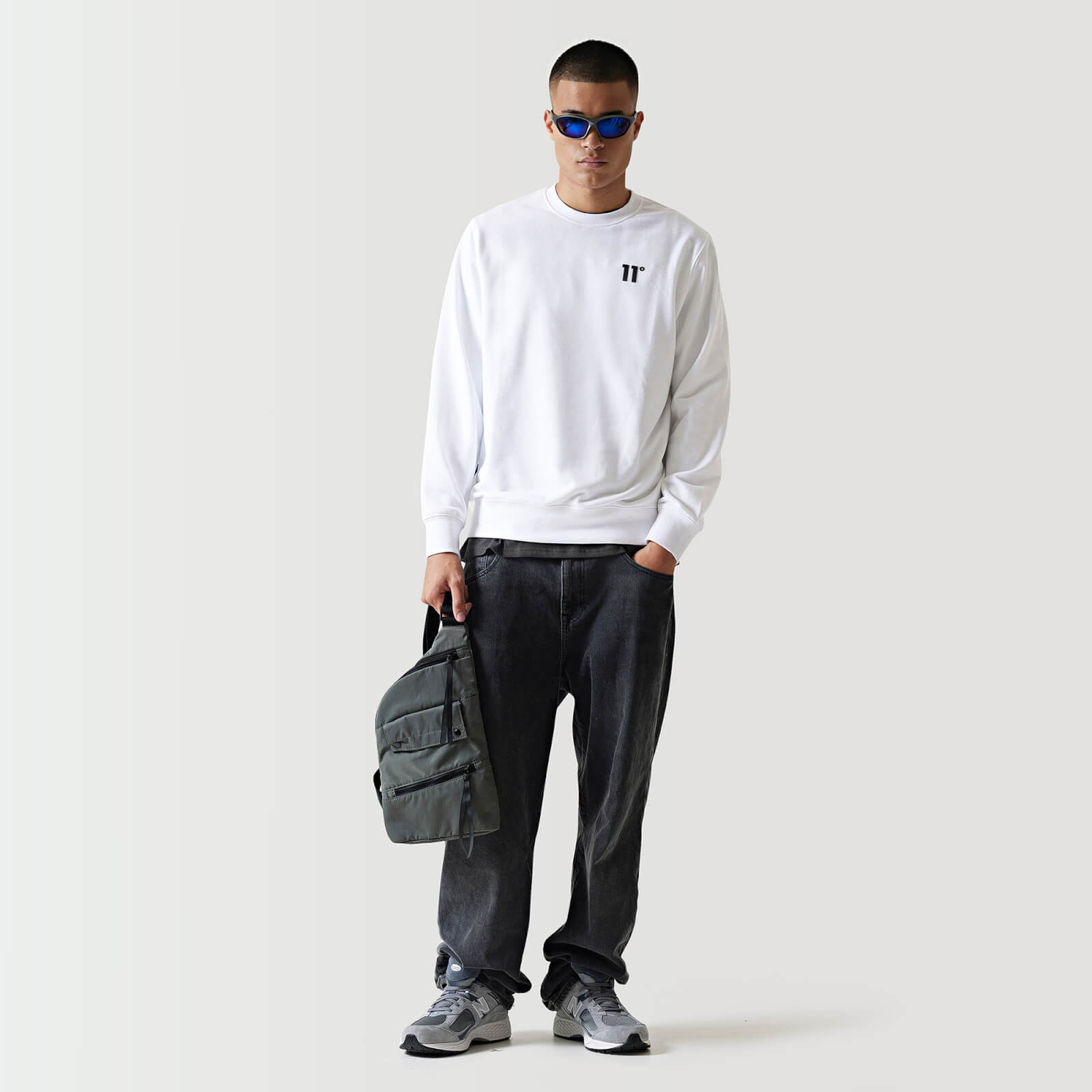 11 degrees core shop sweatshirt