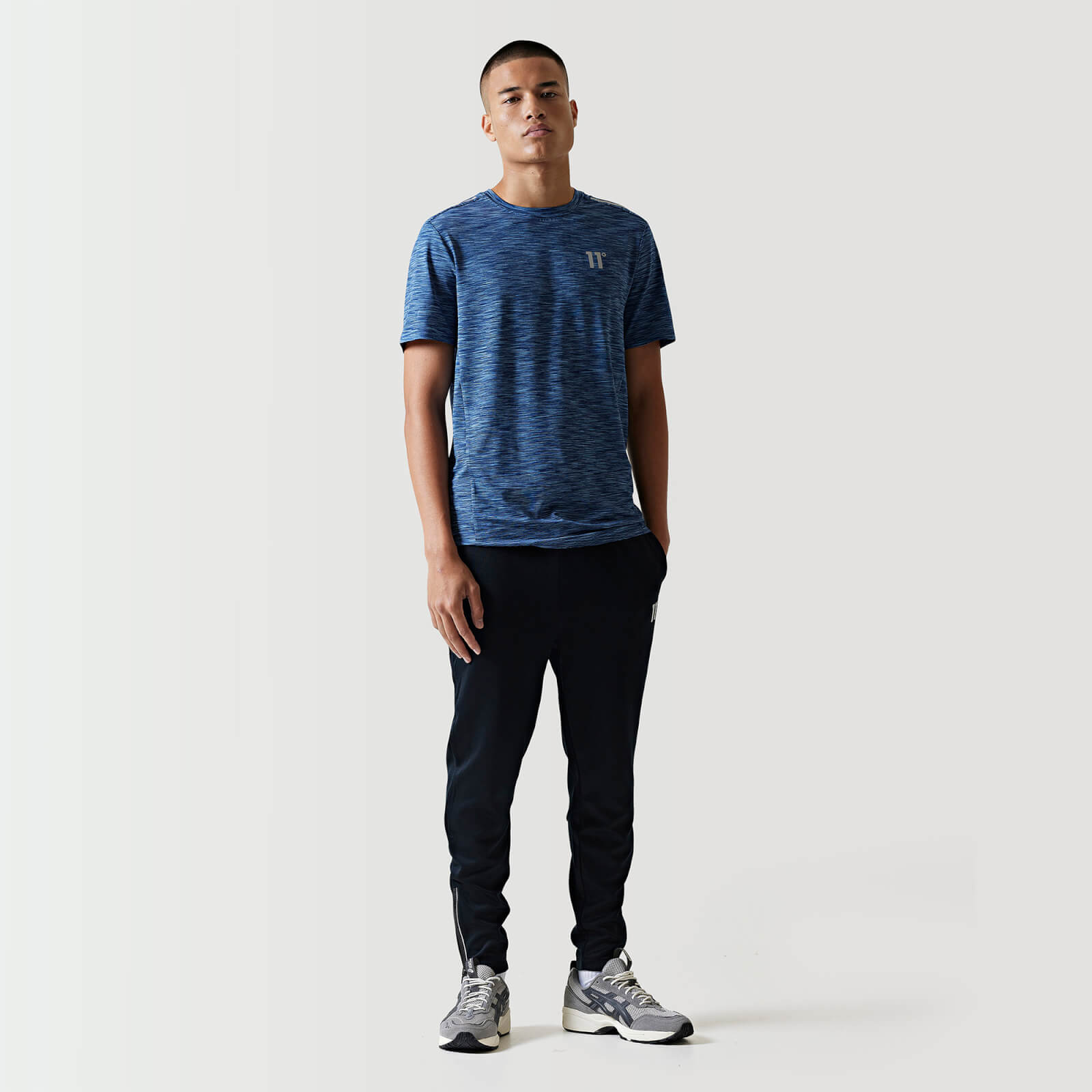 Oxygen shirt sales