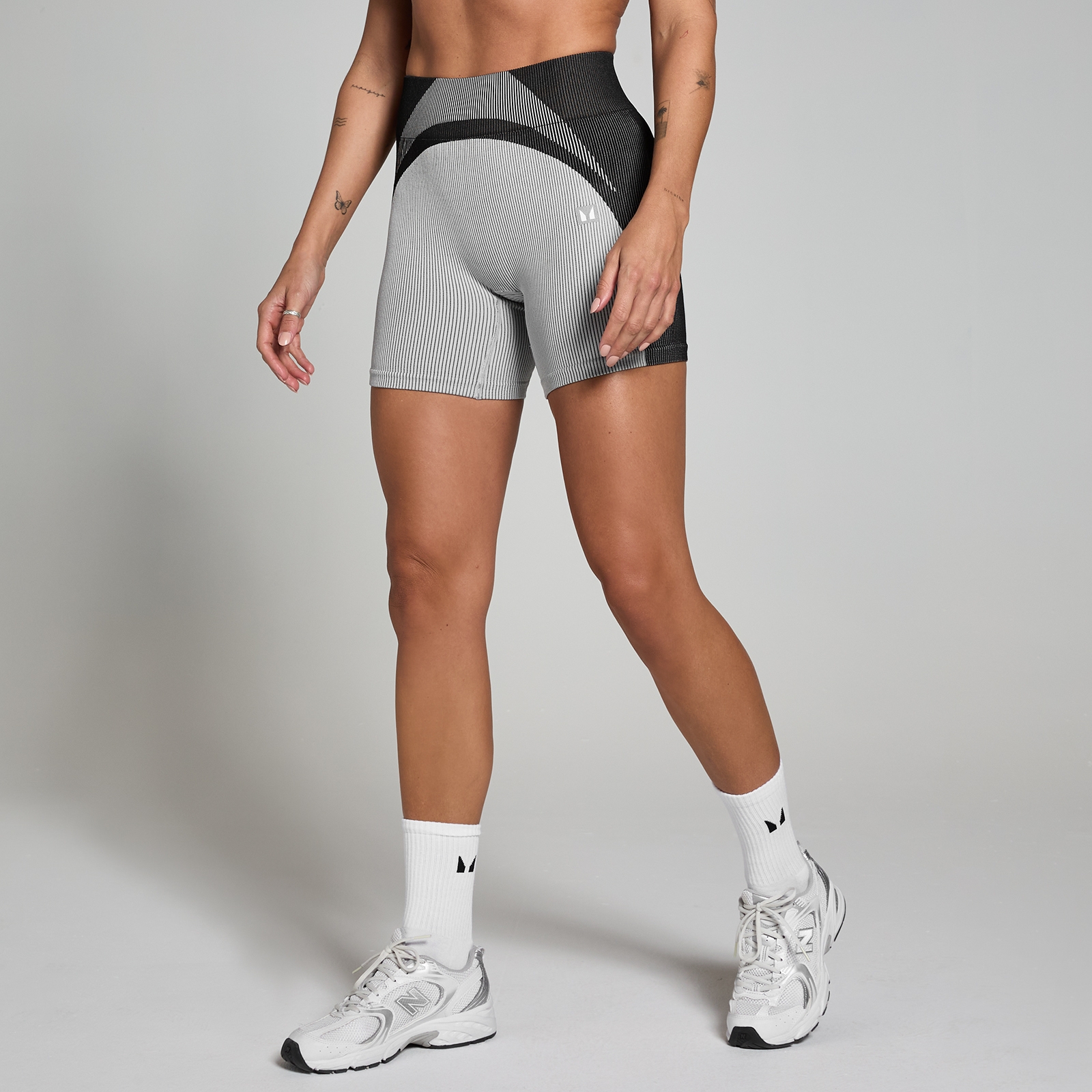 Womens grey nike cycling shorts 2025