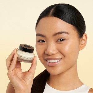 BOBBI BROWN ビタミンリッチフェイスベース 50ml Amazon.com : Bobbi Brown Vitamin Enriched Face Base - 50ml