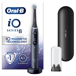 Oral B iO8 Violet Electric Toothbrush with Travel Case | Oral-B UK