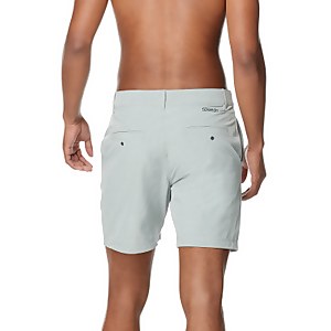 Hybrid Short 18"