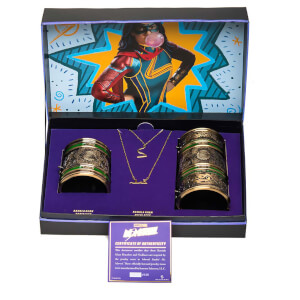 Ms Marvel Kamala Khan Bracelets and Pendants Replica Set - Zavvi UK ...