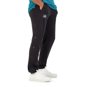 Mens Revolt 32" Taper Pant in Black