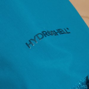 Deluge Pro 2.0 Isolierte Jacke für Herren - Naturfarben/Türkis/Rot