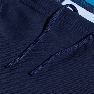 Digital All-Over-Schwimmhose mit V-Schnitt für Jungen Marineblau/Blau