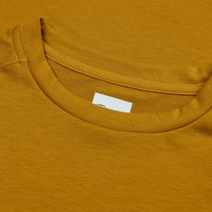 Relaxed Kurzarm Tech-Shirt für Herren - Braun