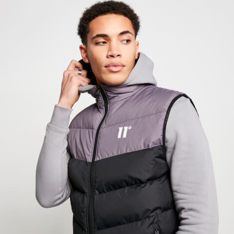 11 Degrees Chevron Panelled Block Puffer Gilet – Shadow Grey/Black