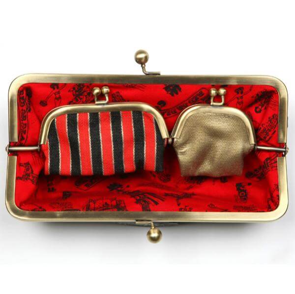 Red or Dead Blackpool clutch 