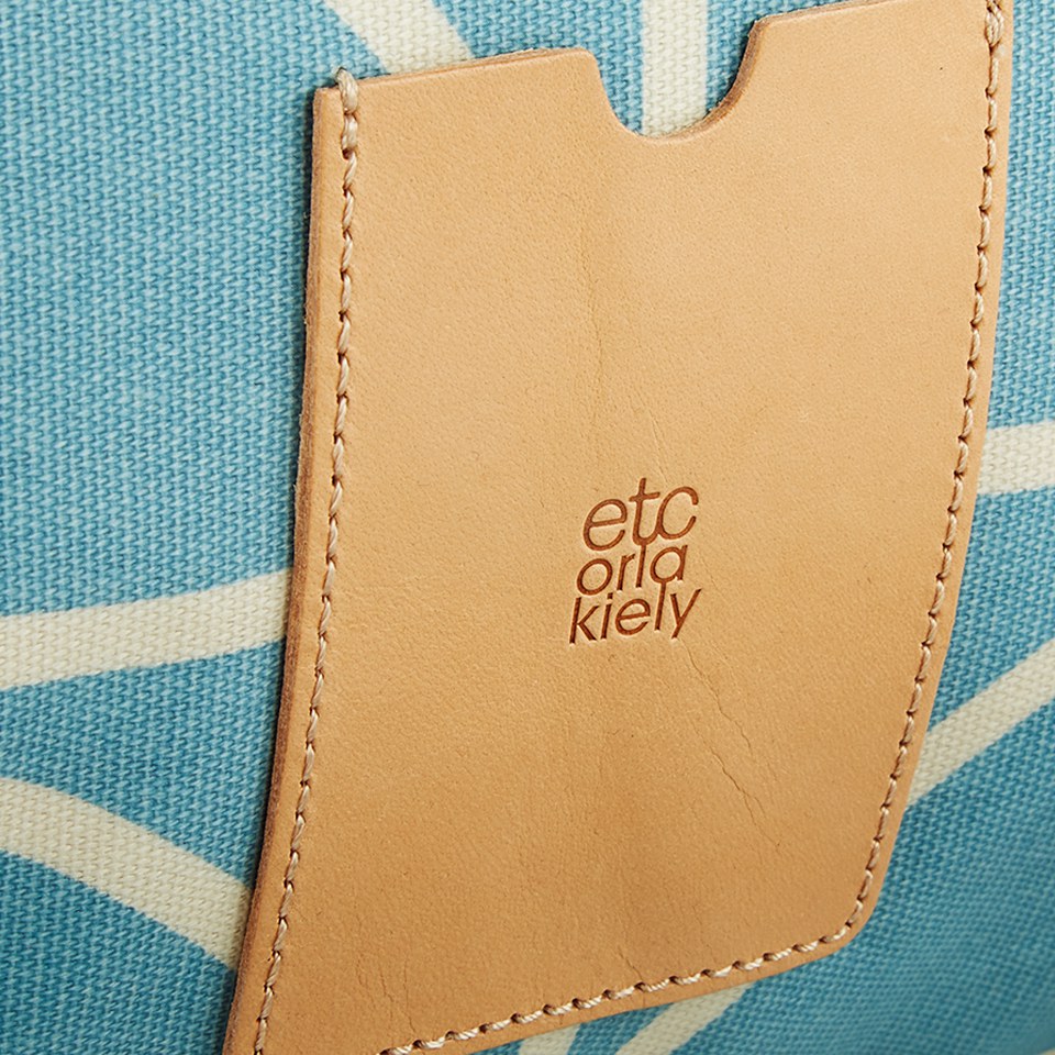 Etc by Orla Kiely Women's Giant Linear Stem Zip Holdall - Sky Blue