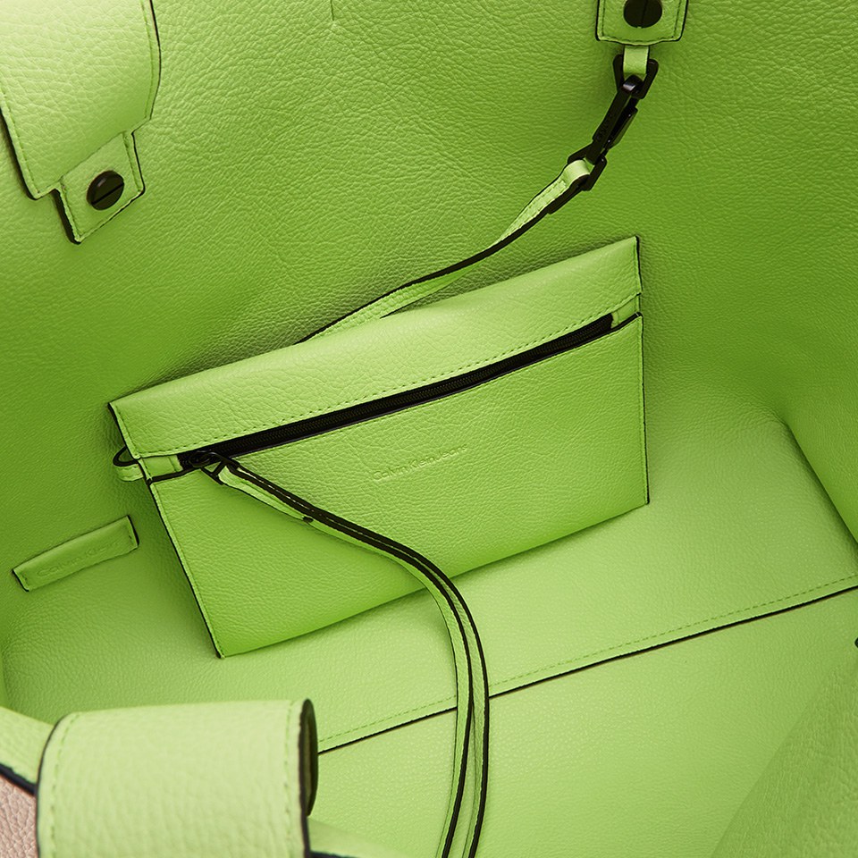 Calvin Klein Women's Stef Reversible Tote Bag - Humus/Sharp Green