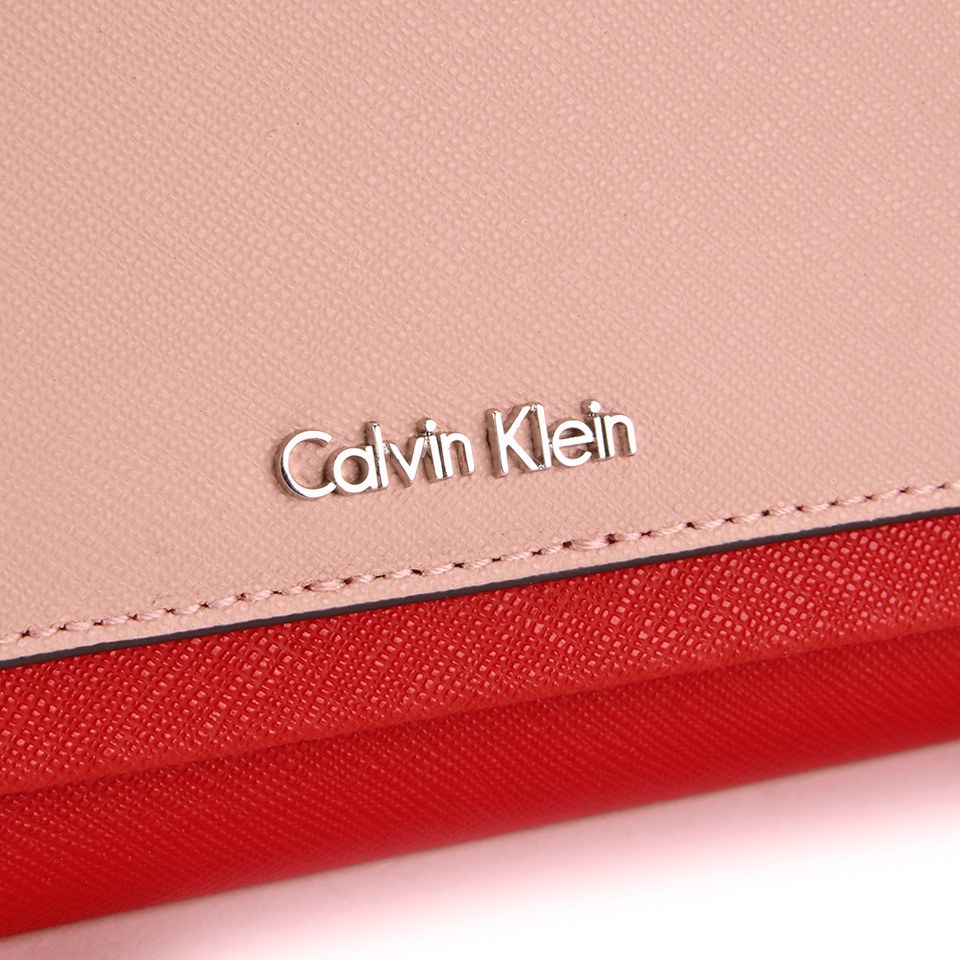 Calvin Klein Women's Sofie Large Trifold Wallet - Bold Red/Pale Blush