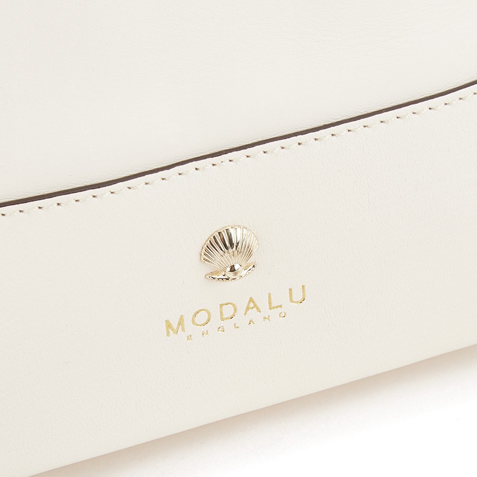 Modalu Women's Sandy Small Duffle Bag - Vanilla Cream