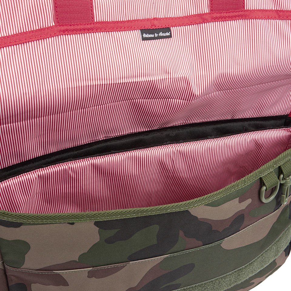 Herschel Supply Co. Pop Quiz Messenger Bag - Woodland Camo