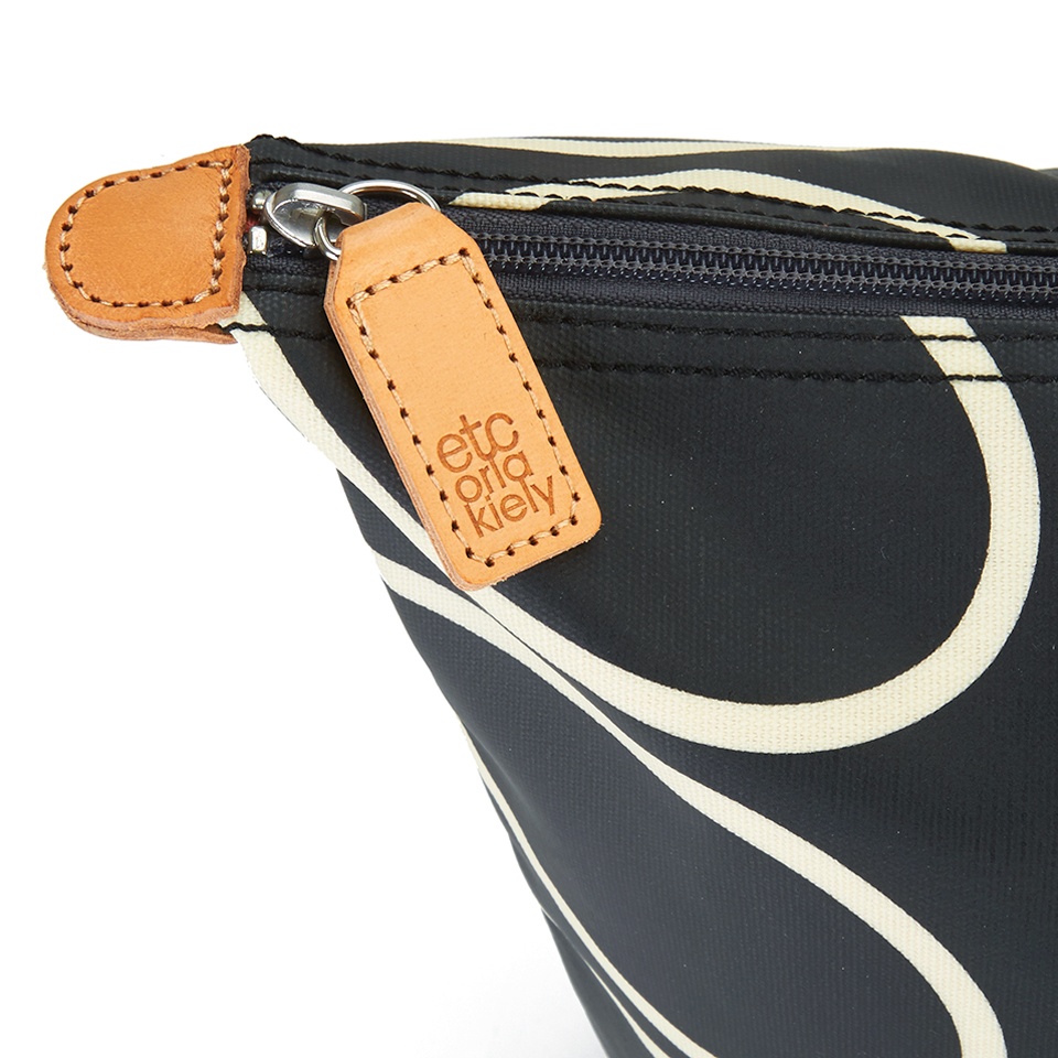 Orla Kiely Women's Stem Zip Shopper Bag - Black