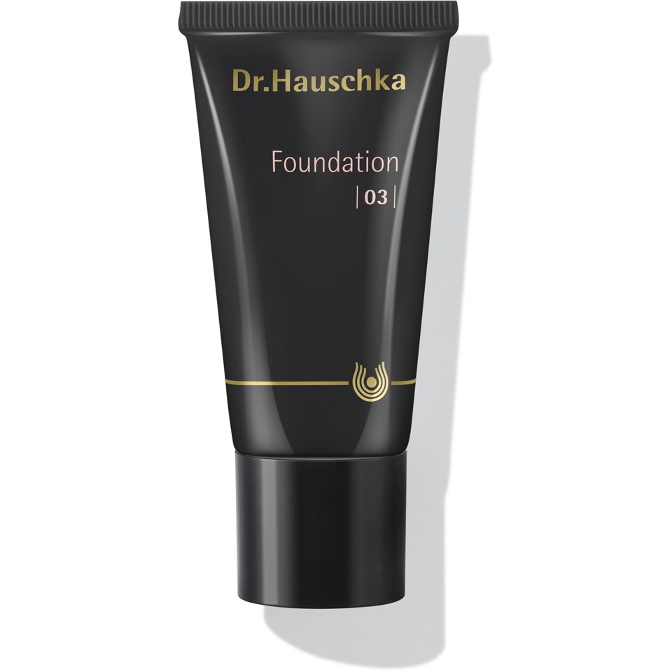Base de maquillaje de Dr. Hauschka  03 - Chestnut
