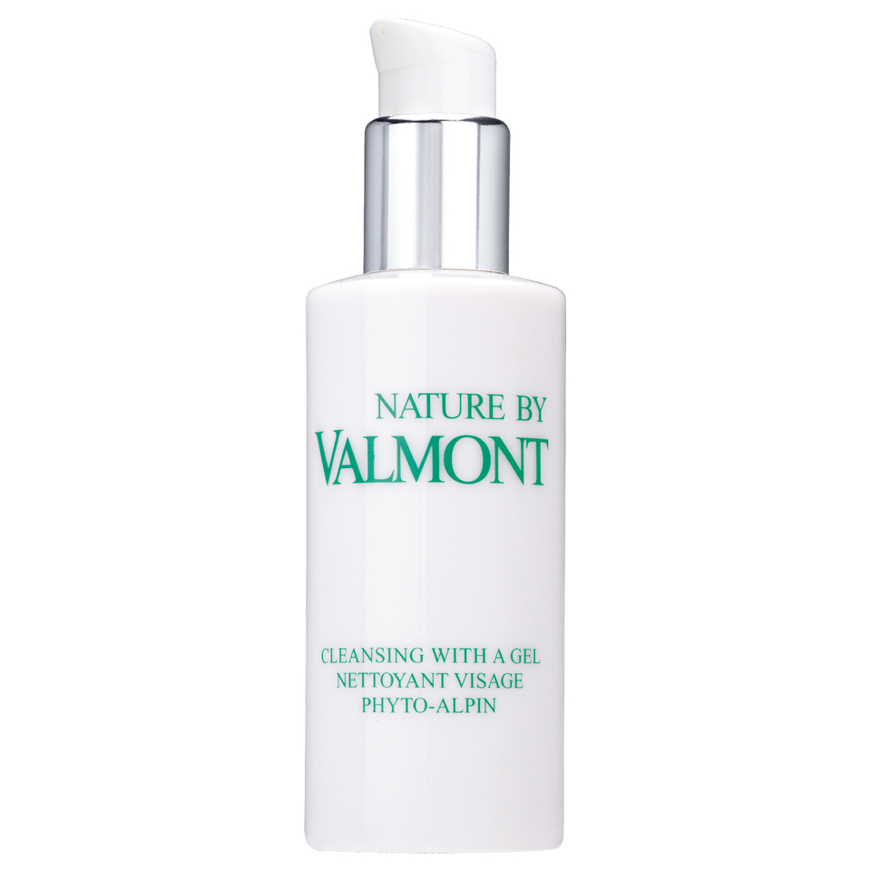 Valmont Cleansing with a Gel