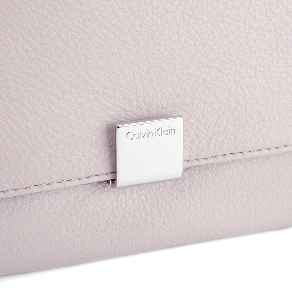 Calvin Klein Women's Kate Medium Pebbled Leather Shoulder Bag - Beach