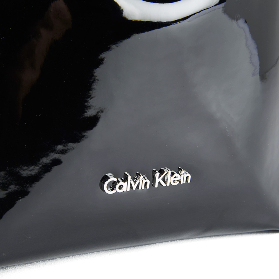 Calvin Klein Women's Flow Duffle Bag - Black