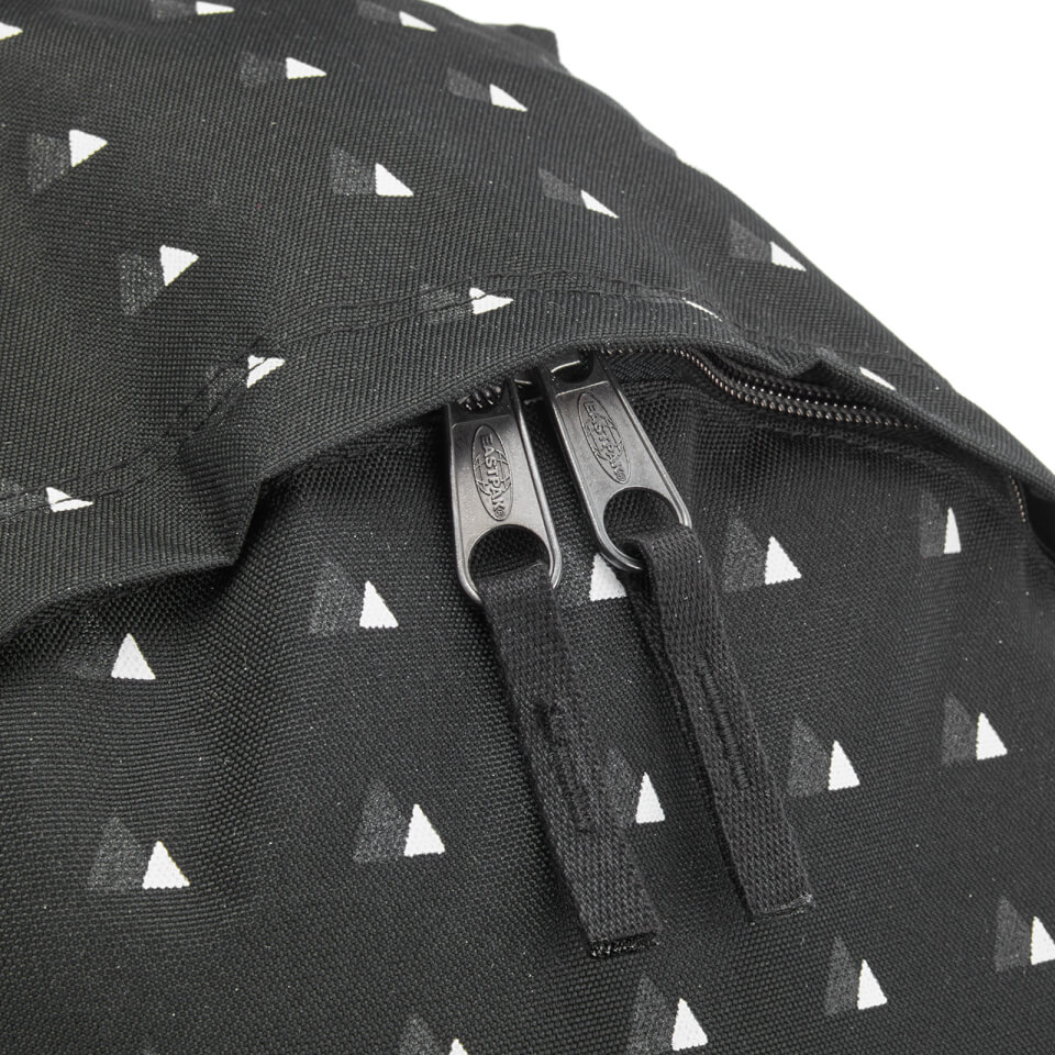 Eastpak triangle deals