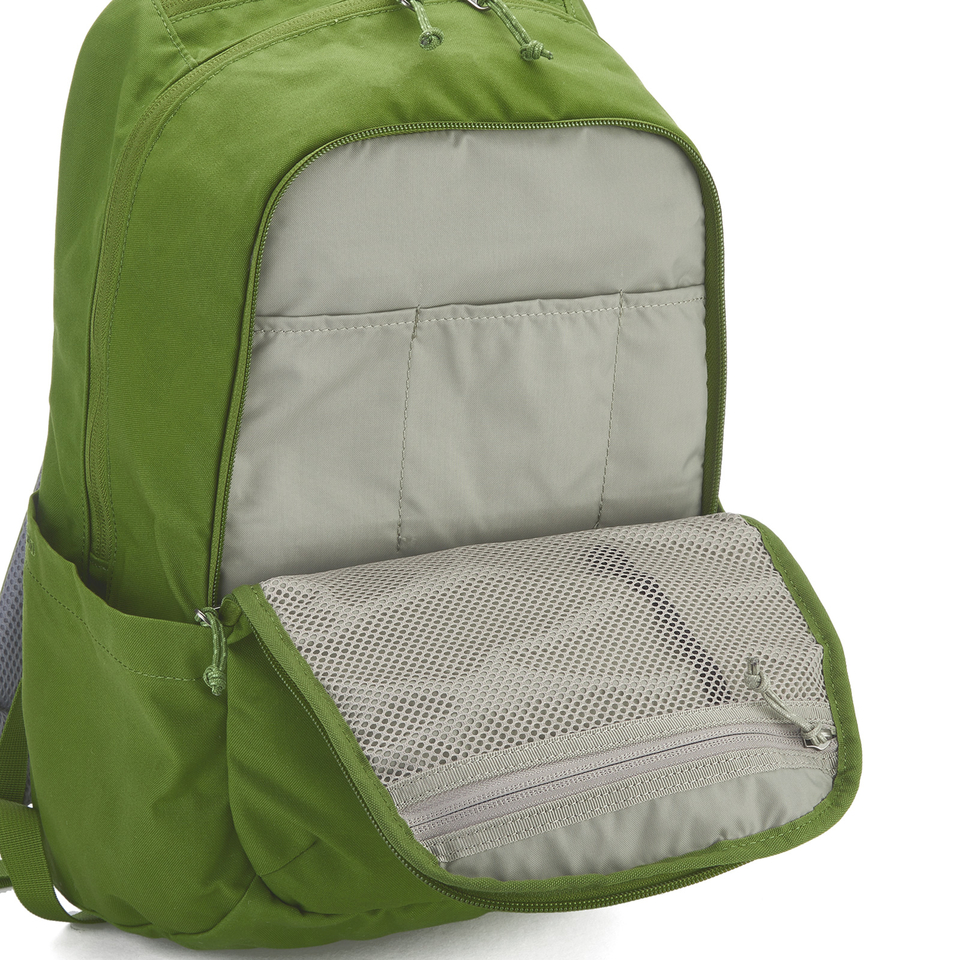 Fjallraven Raven 20L Backpack - Meadow Green