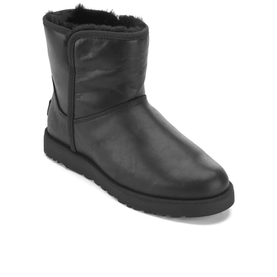 Ugg cory leather 2024 black