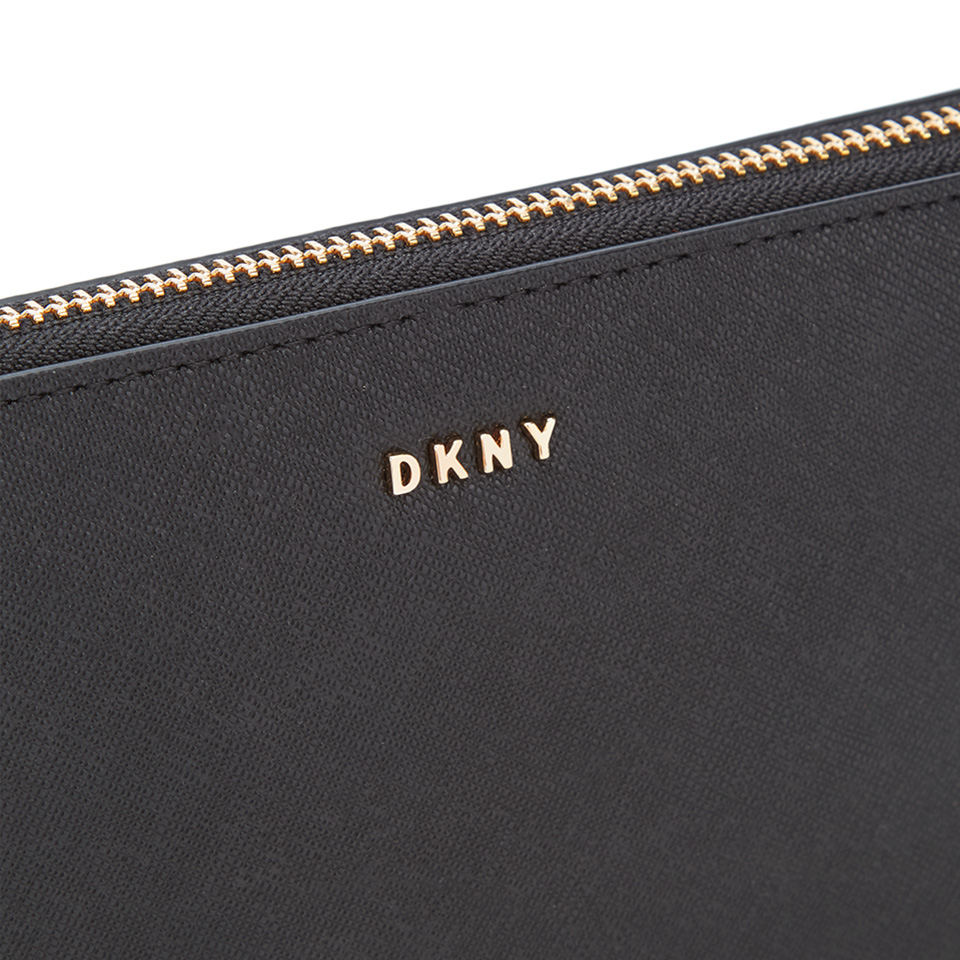 DKNY Women's Bryant Park Large Zip Around Purse - Black