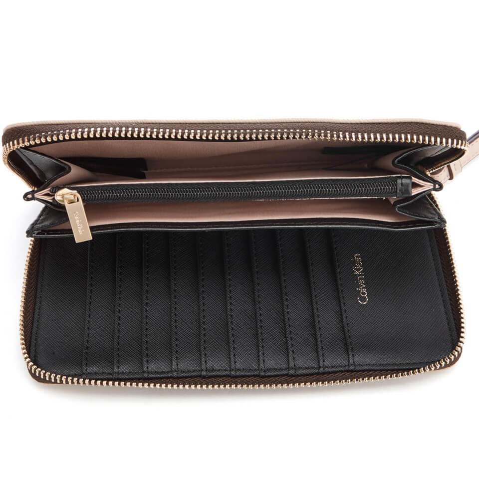 Calvin Klein Women s M4Rissa Large Zip Around Purse Mushroom