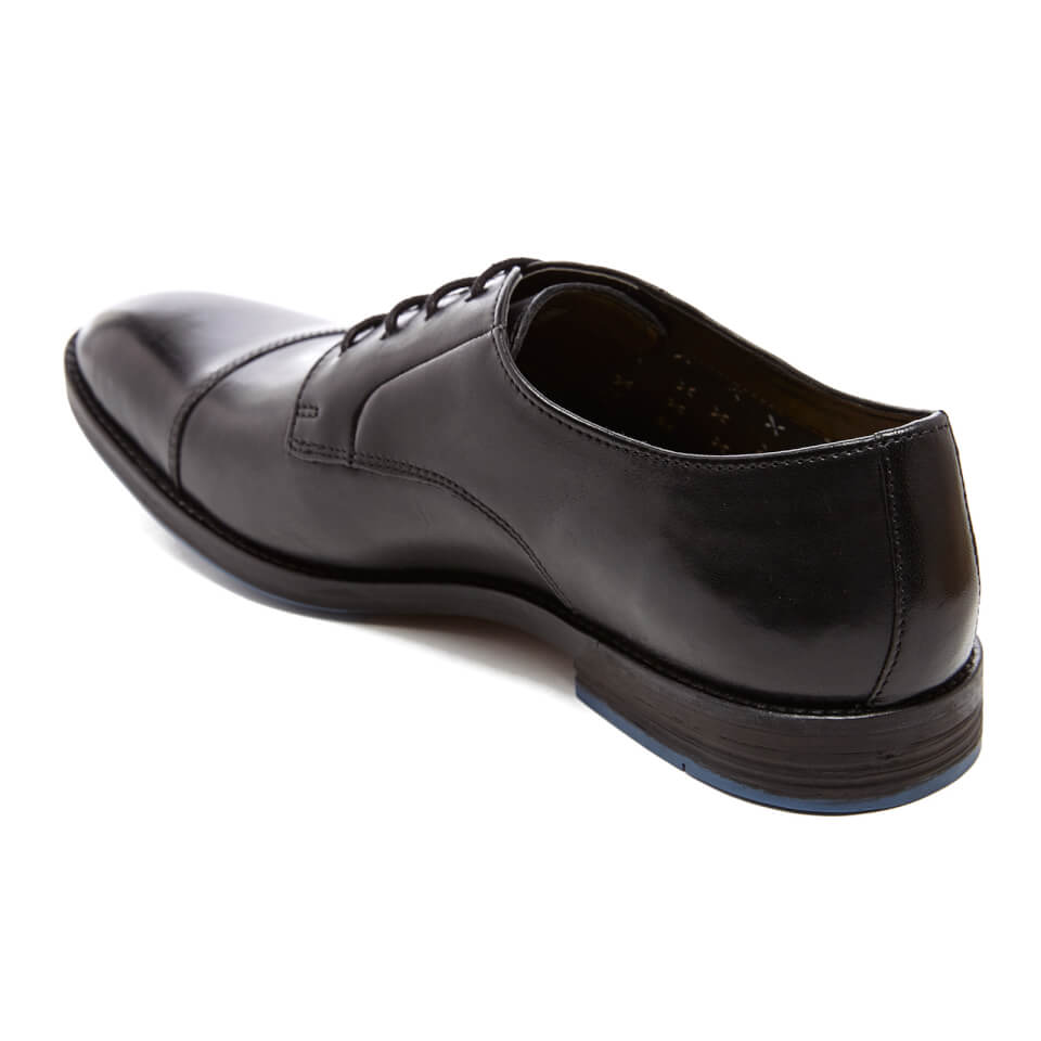 James cap clarks clearance
