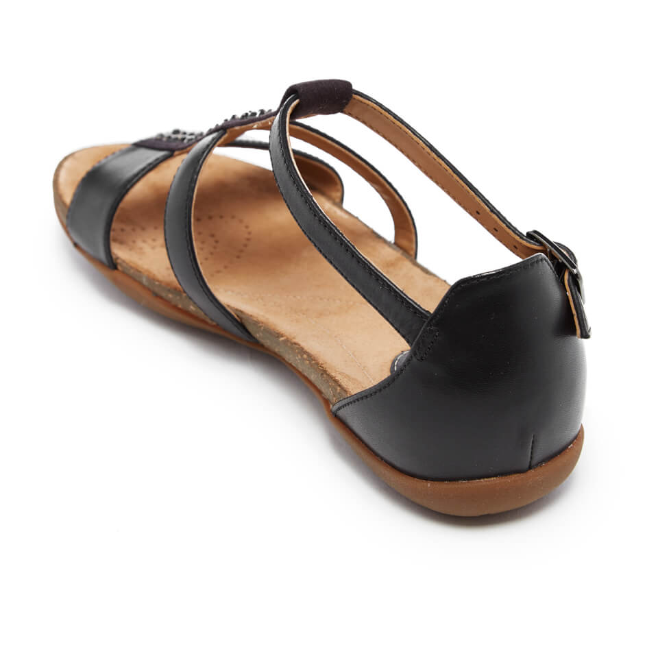 En detalle ponerse nervioso expedido Clarks Women's Autumn Fresh Strappy Sandals - Black Combi | Worldwide  Delivery | Allsole