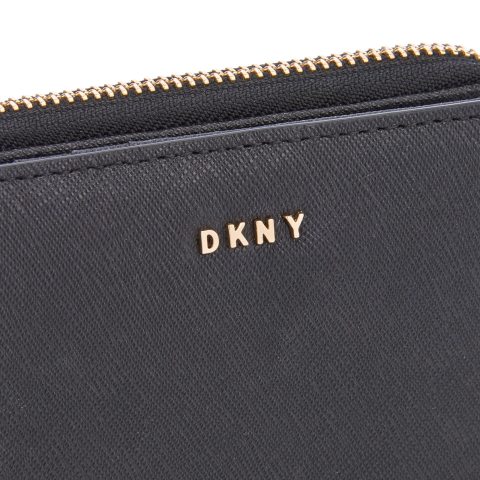 DKNY Women's Bryant Park Small Zip Around Purse - Black