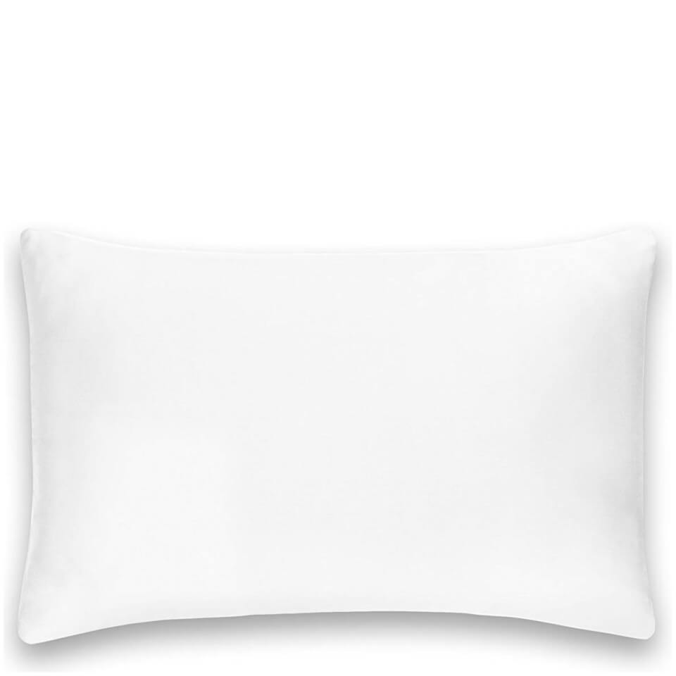 me Glow Beauty Boosting Pillowcase - White