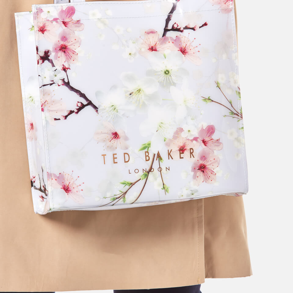 Ted Baker Women s Sericon Oriental Blossom Small Icon Bag Light Grey