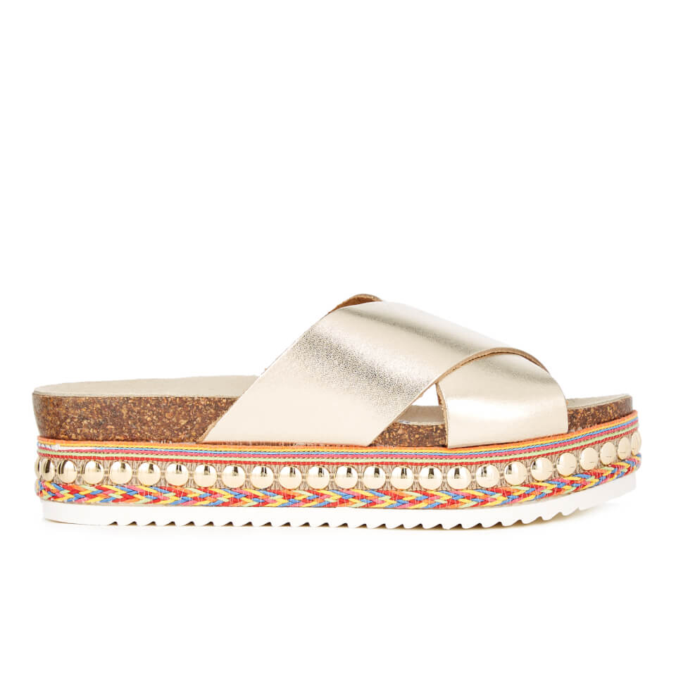 Carvela kake gold 2025