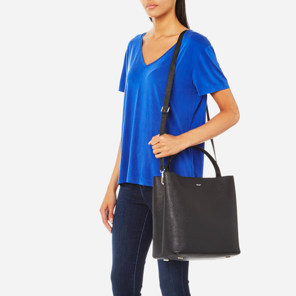 DKNY Women's Bryant Park Large Bucket Bag - Black