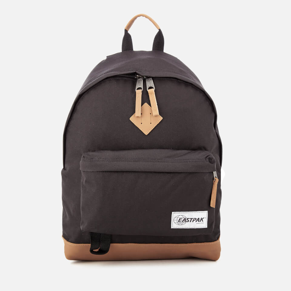 Eastpak wyoming into shop