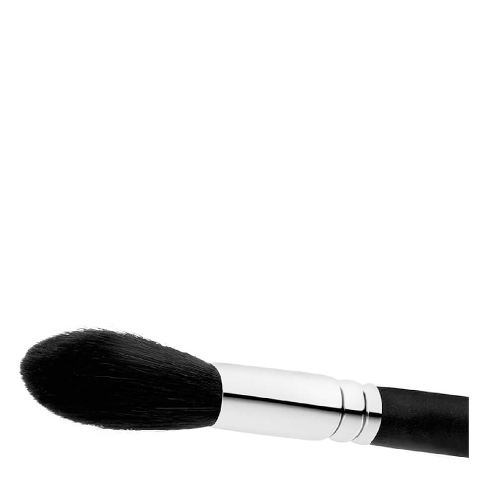 MAC 129SH Powder/Blush Brush