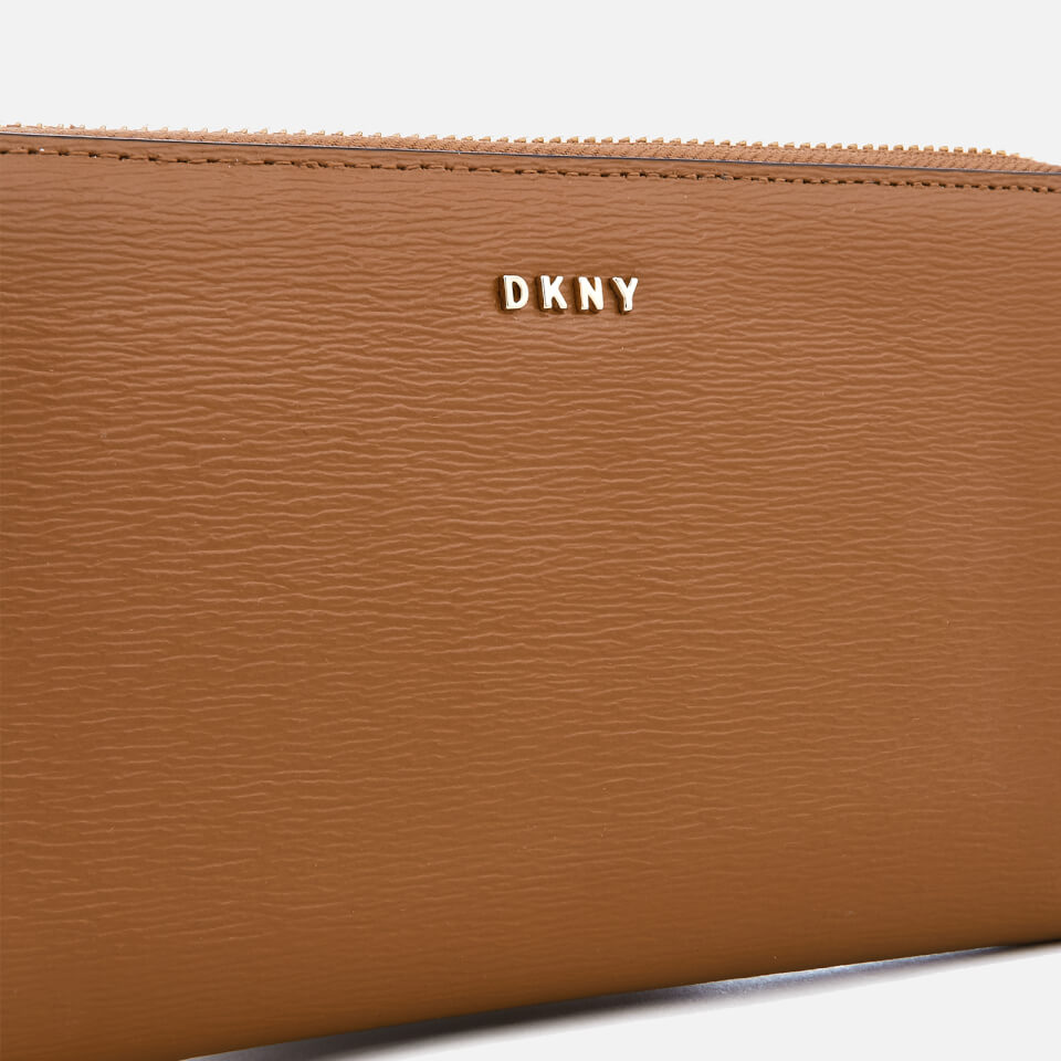 DKNY Women's Sutton Large Zip Around Purse - Camel