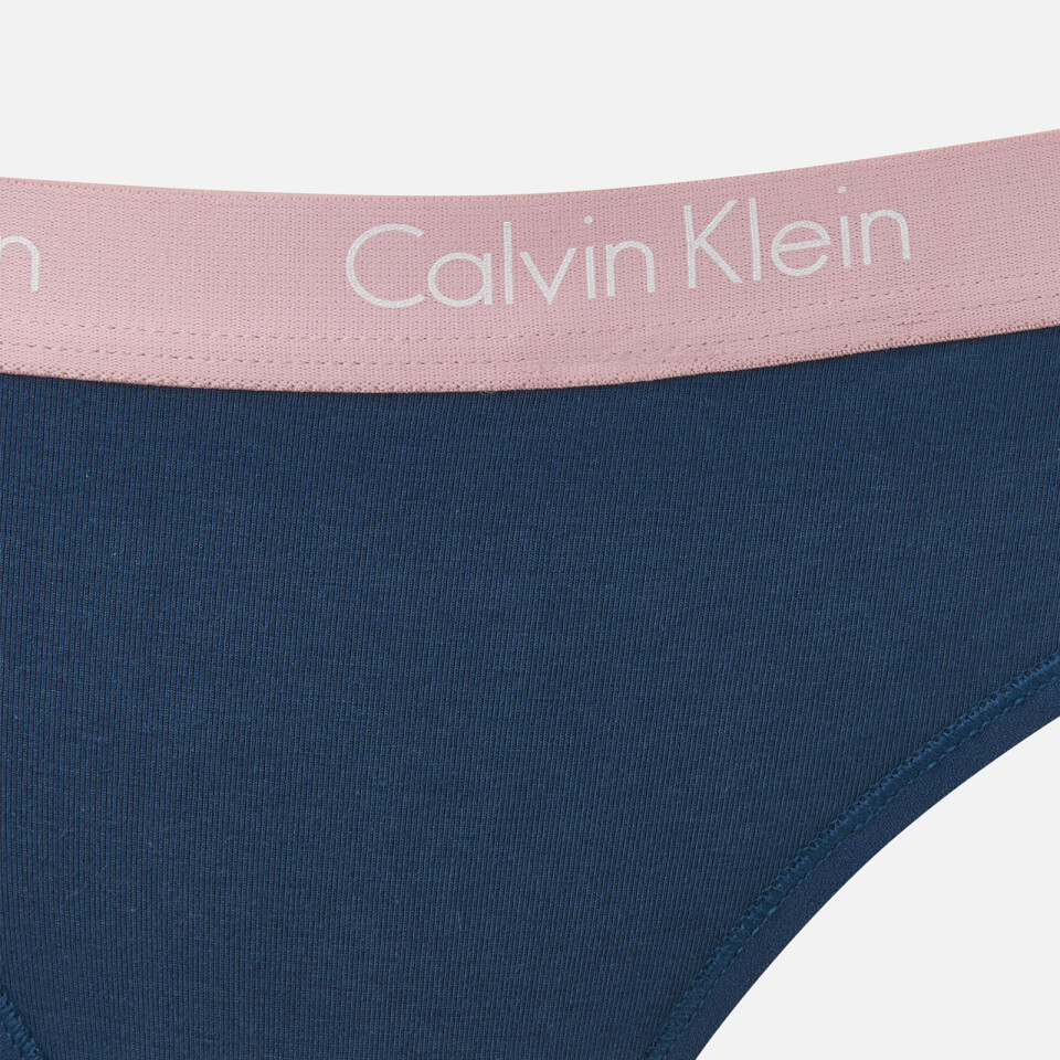 Calvin Klein Women's Logo Thong - Intuition