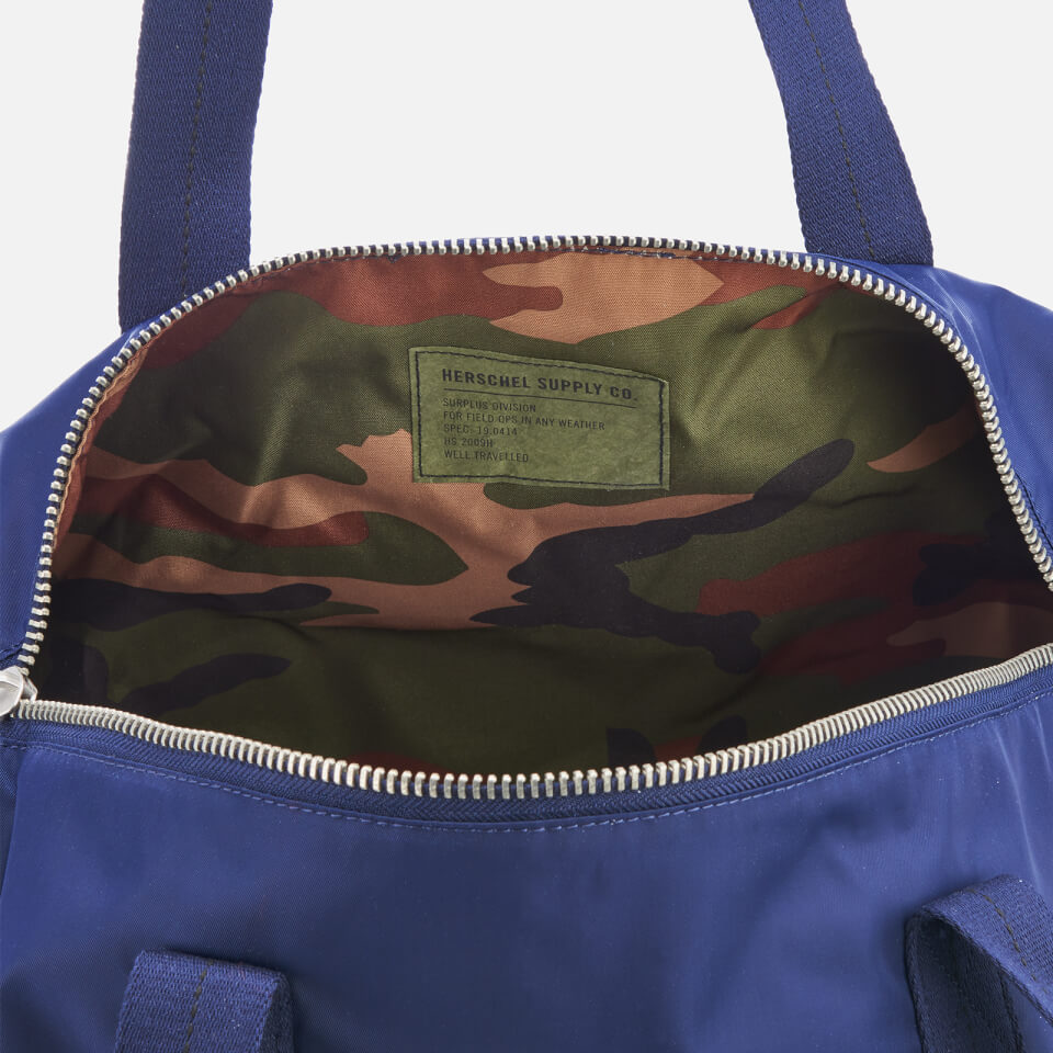 Herschel Supply Co. Men's Sutton Mid-Volume Surplus Duffle Bag - Peacoat