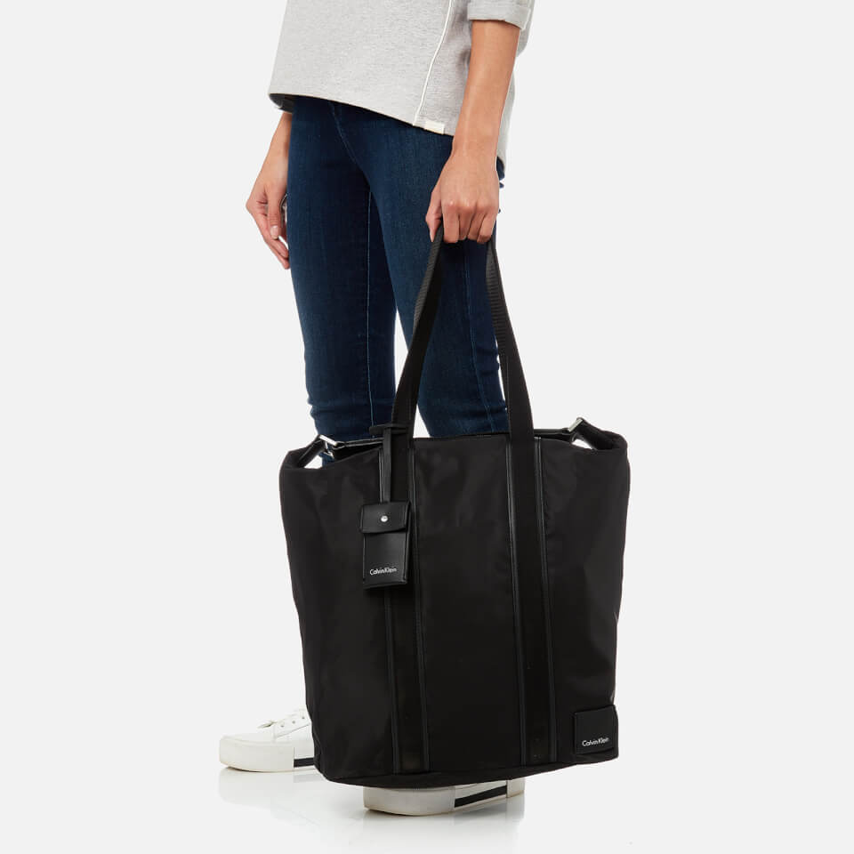Calvin Klein Women's Fluid Large Shopper Bag - Black