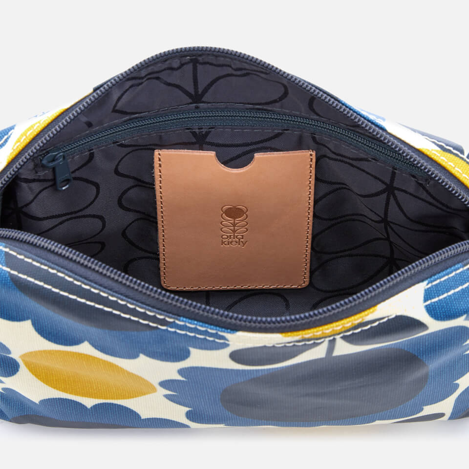 Orla Kiely Women s Laminated Scallop Flower Spot Small Cross Body Bag Denim