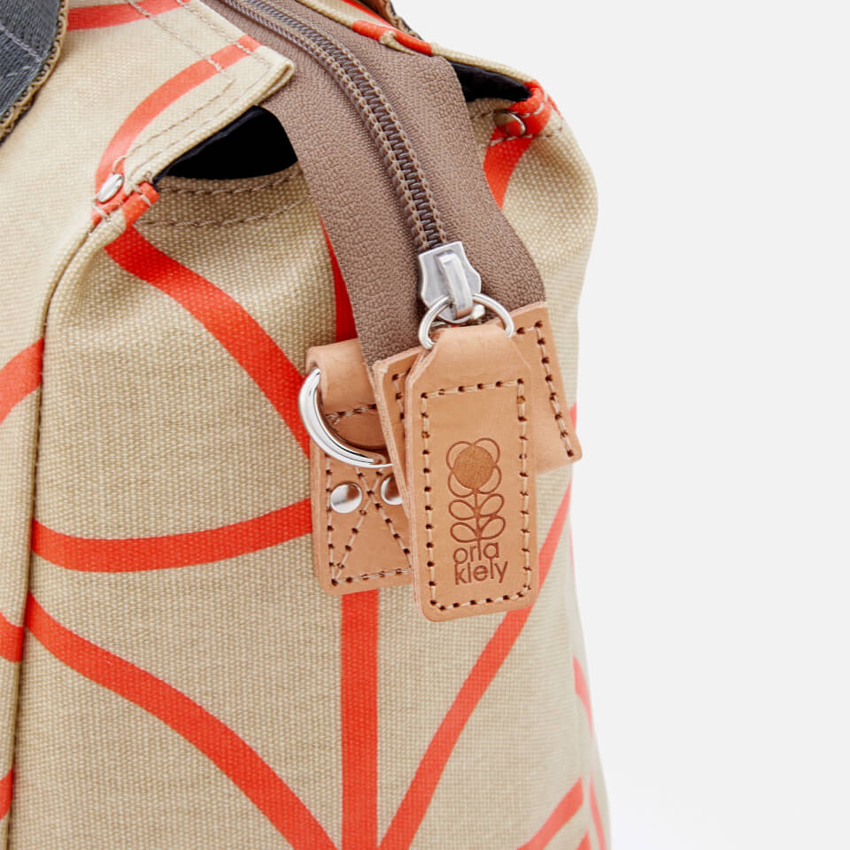 Orla Kiely Women's Matt Laminated Giant Linear Stem Zip Messenger Bag - Stone