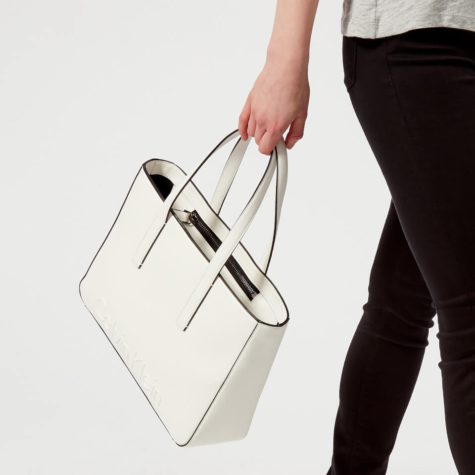 Calvin Klein Women's Edge Medium Shopper Bag - White
