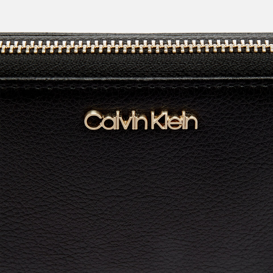 Calvin Klein Women's Frame Large Zip Around Wallet - Black