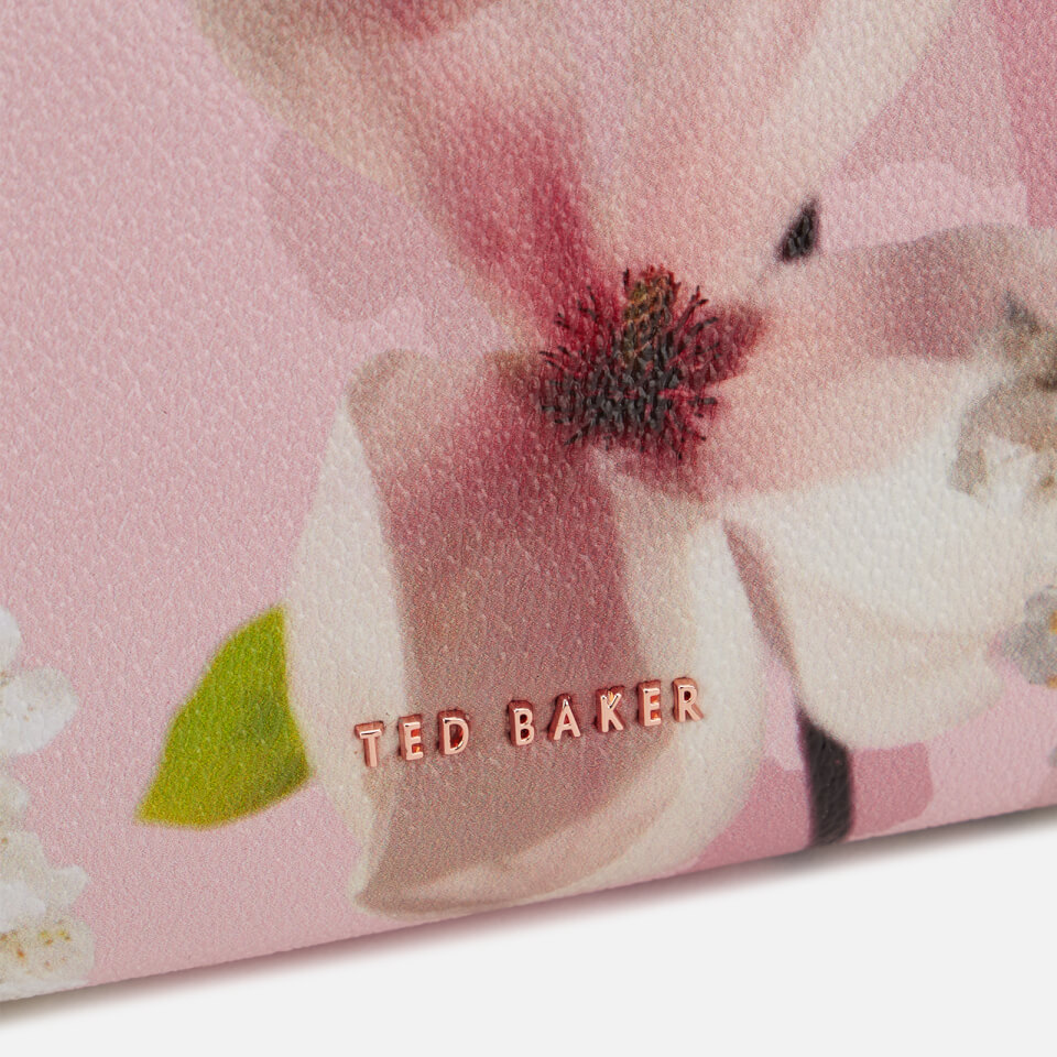 Ted Baker Women's Ocean Harmony Large Dome Wash Bag - Pale Pink