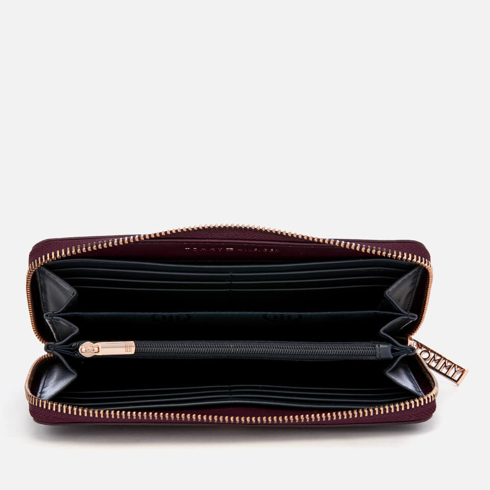 Tommy Hilfiger Women's Core Large Zip Around Wallet - Cabernet